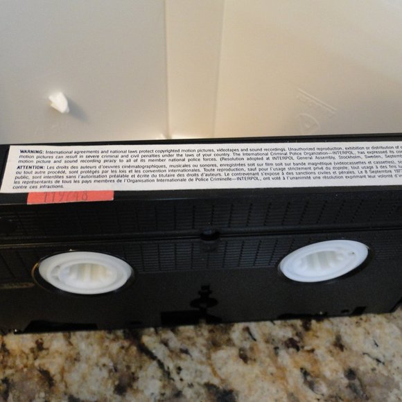 Debbie Gibson Live in Concert : The "Out of the Blue" Tour (VHS, 1989) - Picture 5 of 5